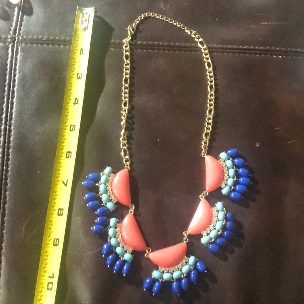 NWOT Statement Necklace